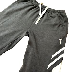 2 FOR $15. BUNDLE SALE! Holloway jogg pants med. Women, Men. Activewear, Leisure